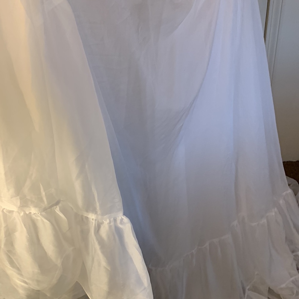 MAC DUGGAL
Ruffle-Sleeve V-Neck Tiered Chiffon Maxi Dress Anthropologie - Picture 9 of 17